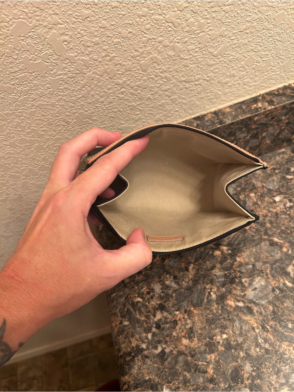Kate Spade | Pouch - Picture 6 of 12